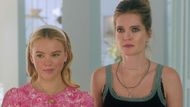 Simone with her elder sister, Devon (Image via Netflix)